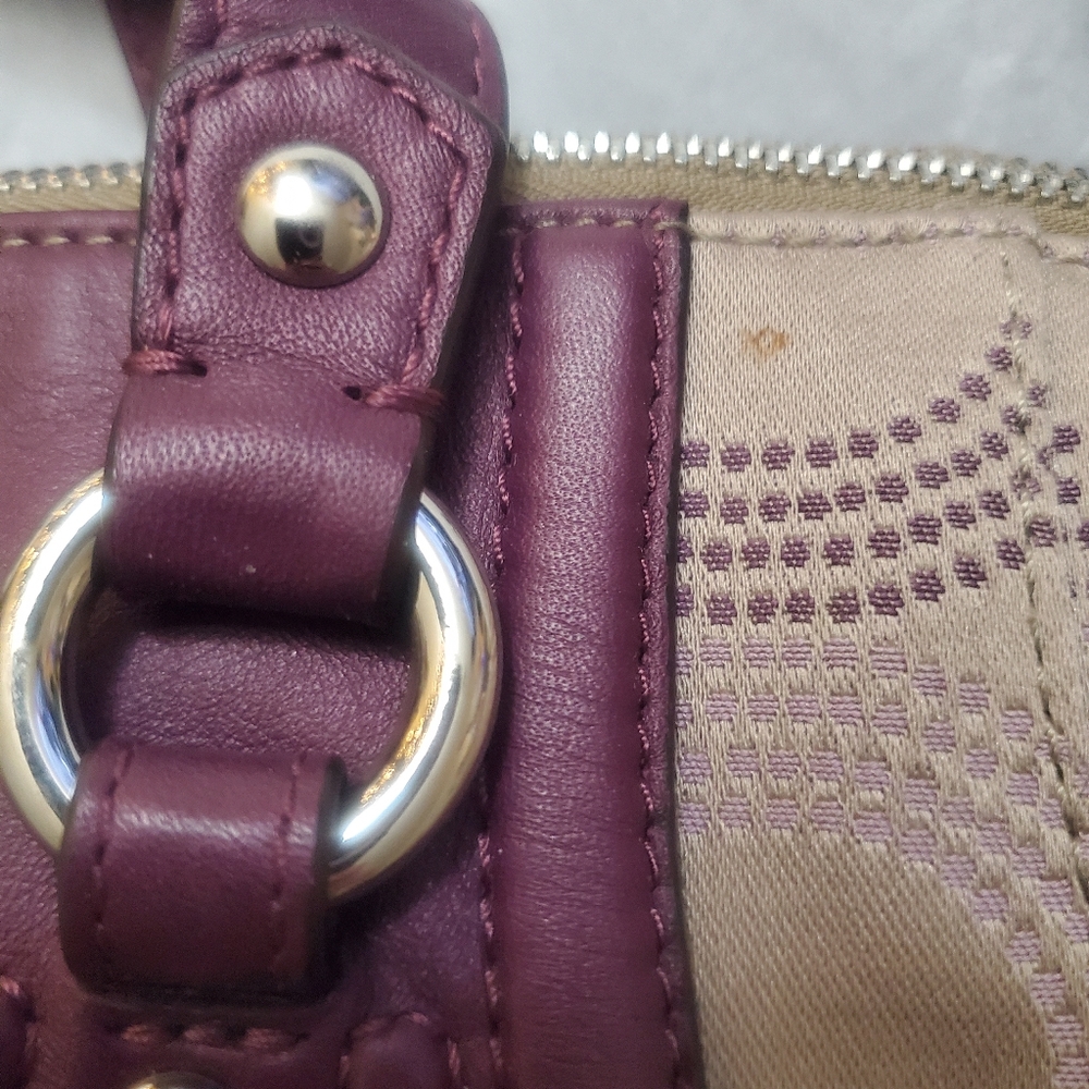 Coach Satchel - Picture 5 of 8